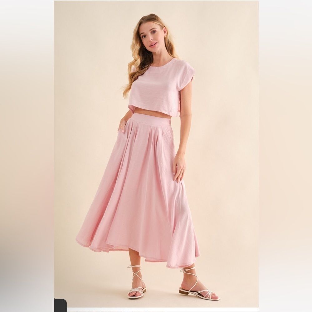set of skirt and sleeveless top, NEW